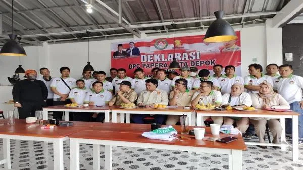 PAPERA Bersama Pedagang Pasar di Depok Deklarasi Dukung Prabowo Presiden 2024