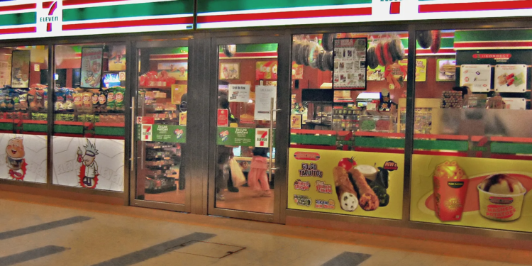 7-Eleven Tutup