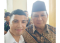 Presiden Prabowo Subianto (kanan) bersama Ketua Pengurus Daerah (PD) Tunas Indonesia Raya (Tidar) Aceh, Mawardi Nur (kiri).