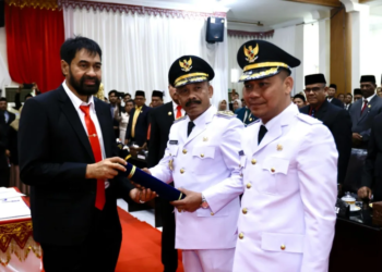 Sarjani-Alzaizi Resmi Dilantik, Mualem: Jalankan Amanah dan Tanggung Jawab