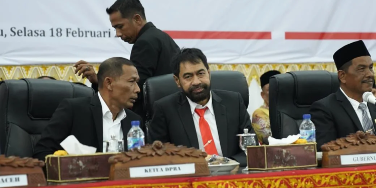 Gubernur Aceh Muzakir Manaf atau yang dikenal Mualem dan Ketua DPR Aceh Zulfadhli