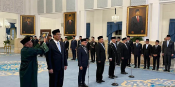 Prabowo lantik sejumlah menteri di Istana Negara (Foto: detikcom)
