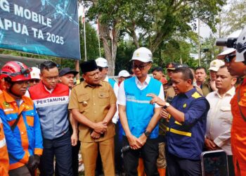 Turun Langsung ke Lokasi Bencana, Menteri Bahlil Percepat Pemulihan Listrik dan BBM di Aceh