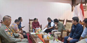 Wagub Aceh Bahas Penanganan Bencana dan Pembangunan Huntara Bersama Wakil Kepala Badan Pengaturan BUMN