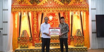 Solidaritas Lintas Daerah untuk Aceh, Sulsel, Bone, dan Batam Salurkan Bantuan Rp10,3 Miliar