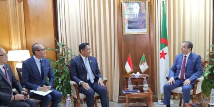 Penandatanganan nota kesepahaman (MoU) antara PT Pupuk Indonesia (Persero) dan perusahaan tambang fosfat Aljazair, yang anak usaha Grup Sonarem, Somiphos di Aljir, Aljazair, Selasa (20/1/2026).