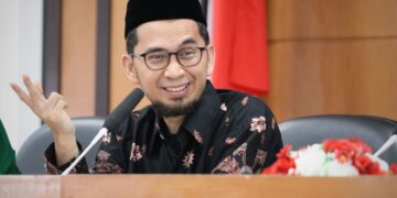 Ustadz Adi Hidayat