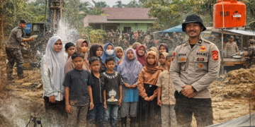 Polri Bangun Ratusan Sumur Bor Hingga Dapur Umum di Daerah Terdampak Bencana