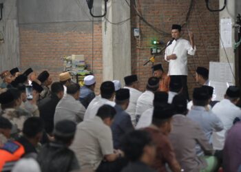 Mendagri dan Wagub Buka Pusa dan Tarawih Bersama Warga Aceh Tamiang