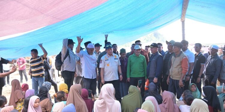 Wagub Aceh Dampingi Mendagri Kunjungi Posko Pengungsian Terdampak Bencana di Aceh Utara