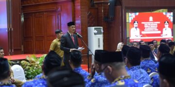 Lantik 201 Kepala Sekolah, Sekda Aceh Ingatkan Bom Waktu 56 Ribu Anak Tak Sekolah