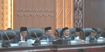Asisten Administrasi Umum Hadiri Paripurna Perdana DPRA 2026