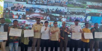 Wagub Aceh Dampingi Mendagri Serahkan Bantuan Perbaikan Rumah Rusak Bencana di Aceh Tamiang