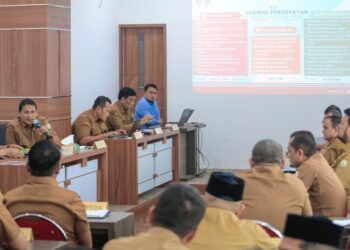 Sekda Aceh Pimpin Rapim Percepatan APBA 2026, Lanjut Sambut Menekraf di Bandara SIM
