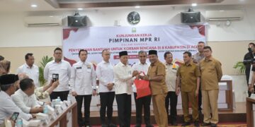 Wakil Gubernur Aceh Laporkan 13 Desa Masih Gelap Pasca Banjir