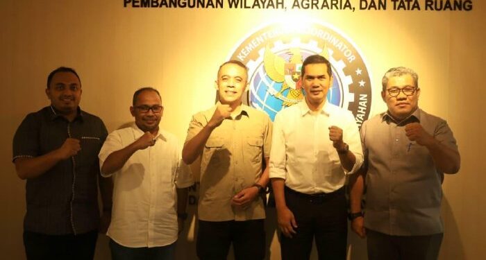 Jelang Ramadhan, Sekda Aceh Koordinasi Percepatan Pembangunan Huntara dengan Kemenko Infrastruktur