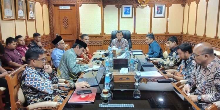 Wagub Aceh Mediasi Perselisihan Bupati–Wabup Pidie Jaya, Dipicu Soal Kewenangan
