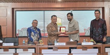 Terima Kunjungan Gubernur Jawa Tengah, Mualem Perkuat Sinergi Antar Daerah