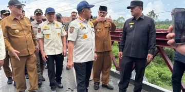 Mendagri dan Wagub Aceh Tinjau Infrastruktur Rusak Akibat Bencana