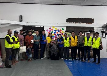 Foto utama kegiatan dukungan moral Pemerintah Hong Kong dan YPKM untuk korban banjir di Pidie Jaya
