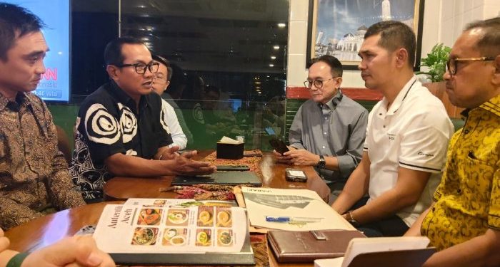 Sekda Aceh dan PLN Pusat Bahas Prospek Pengembangan Pembangkit Listrik Tenaga Surya (PLTS) di Aceh