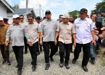 Wagub Aceh dan Komisi VI DPR RI Percepat Rehabilitasi Huntara, BUMN Karya Diminta Segera Tindak Lanjuti Kendala di Lapangan
