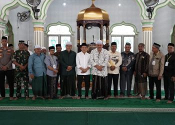 Wagub Dek Fadh Hadiri Maulid Bersama Ratusan Anak Yatim di Teupin Raya