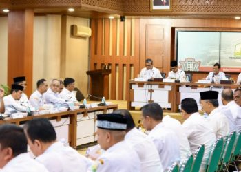 Pimpin Rapat Koordinasi Bersama SKPA, Wagub Dek Fadh : Transparansi adalah Kunci