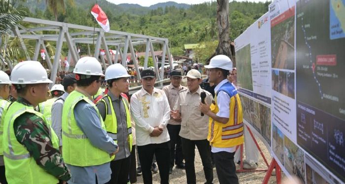 Didampingi Wagub Aceh, Wapres Tinjau Jembatan Lumut dan Jembatan Kendawi