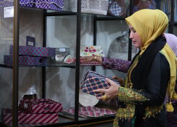 Kak Na Ajak Perajin Dekranasda Aceh Utara Kembangkan Batik Motif Aceh