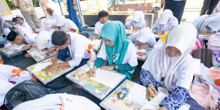Kemenekraf Hadirkan Program Pemulihan Kreatif untuk Anak-Anak Aceh Tamiang