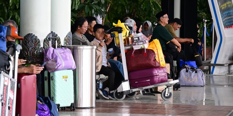 Penutupan Delapan Bandara Imbas Erupsi Anak Krakatau Diperpanjang hingga 7 September 2026