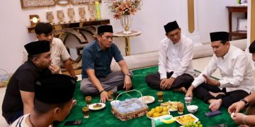 Wagub Aceh Fadhlullah Silaturahmi dengan Waled Lapang