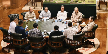 Seskab Teddy: Presiden Prabowo Terima Laporan 100 Kampung Nelayan dan Bantuan Kapal, Dorong Kesejahteraan Masyarakat Pesisir