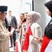 Sapaan Hangat Mahasiswa Indonesia Sambut Kedatangan Presiden Prabowo di Vladivostok