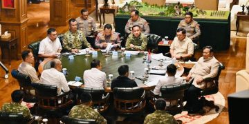 Karhutla Jadi Perhatian, Presiden Terima Laporan Panglima TNI dan Kapolri