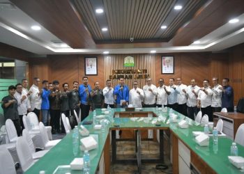 Terima Audiensi Senat Mahasiswa UIN Ar-Raniry, Plt Sekda Aceh Paparkan Progress Penanganan Pasca Bencana