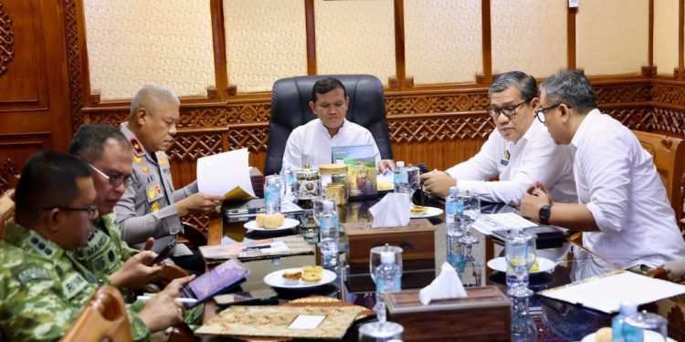 Wagub Dek Fadh Usulkan Penyediaan Alat Berat untuk Daerah Rawan Banjir