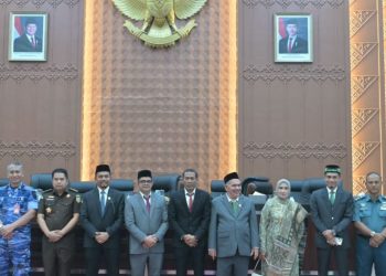 Plt. Sekda Aceh Hadiri Rapat Paripurna DPRA